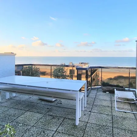 Plaza B Duplex Penthouse Met Zeezicht Apartament De Panne