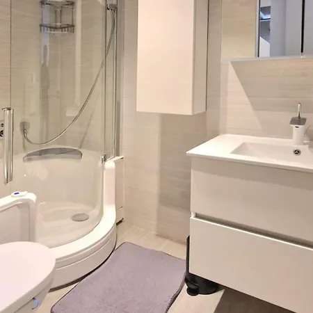 Plaza B Duplex Penthouse Met Zeezicht * De Panne